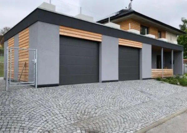 Akční garážová vrata hormann antracit, ral7016, planar, lpu, sekční vrata, garážová vrata