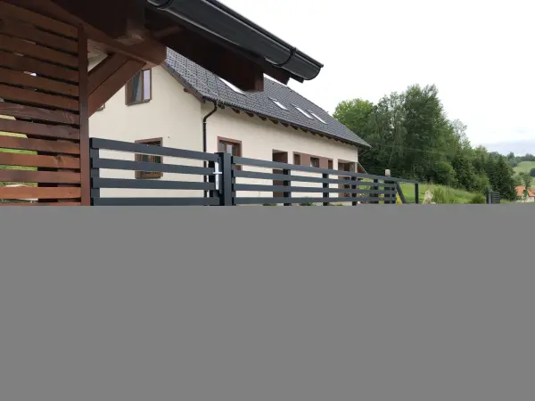 hliníková posuvná brána
